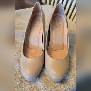 Naturalizer Michelle Leather Pump